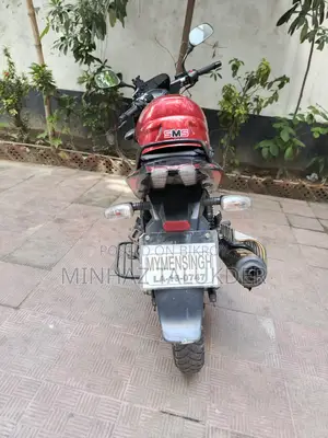নতুন বাজাজ পালসার ১৫০ ২০২২ কালো