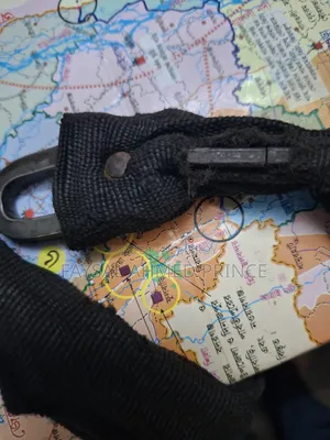 Bicycle lock and chain lock will be sold at a very low price.
