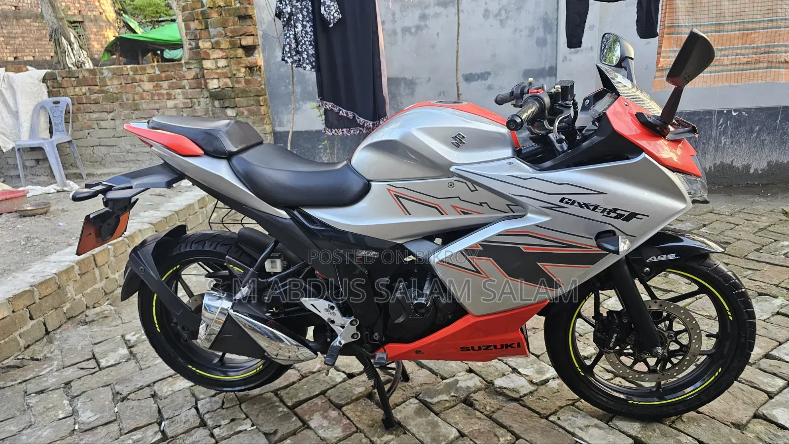 Suzuki Gixxer SF 2024 Orange