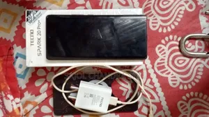 টেকনো স্পার্ক ২০ প্রো প্লাস ২৫৬ জিবি হোয়াইট