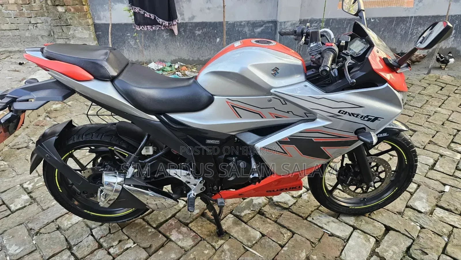 Suzuki Gixxer SF 2024 Orange