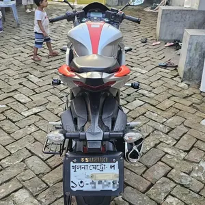 Suzuki Gixxer SF 2024 Orange