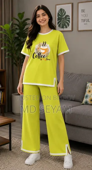 Ladies Half Sleeve T-Shirt & Pant Set