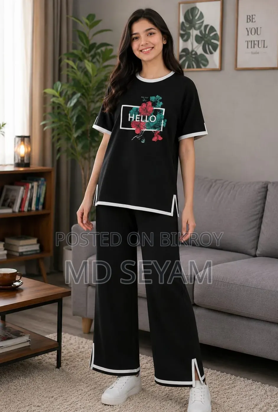 Ladies Half Sleeve T-Shirt & Pant Set