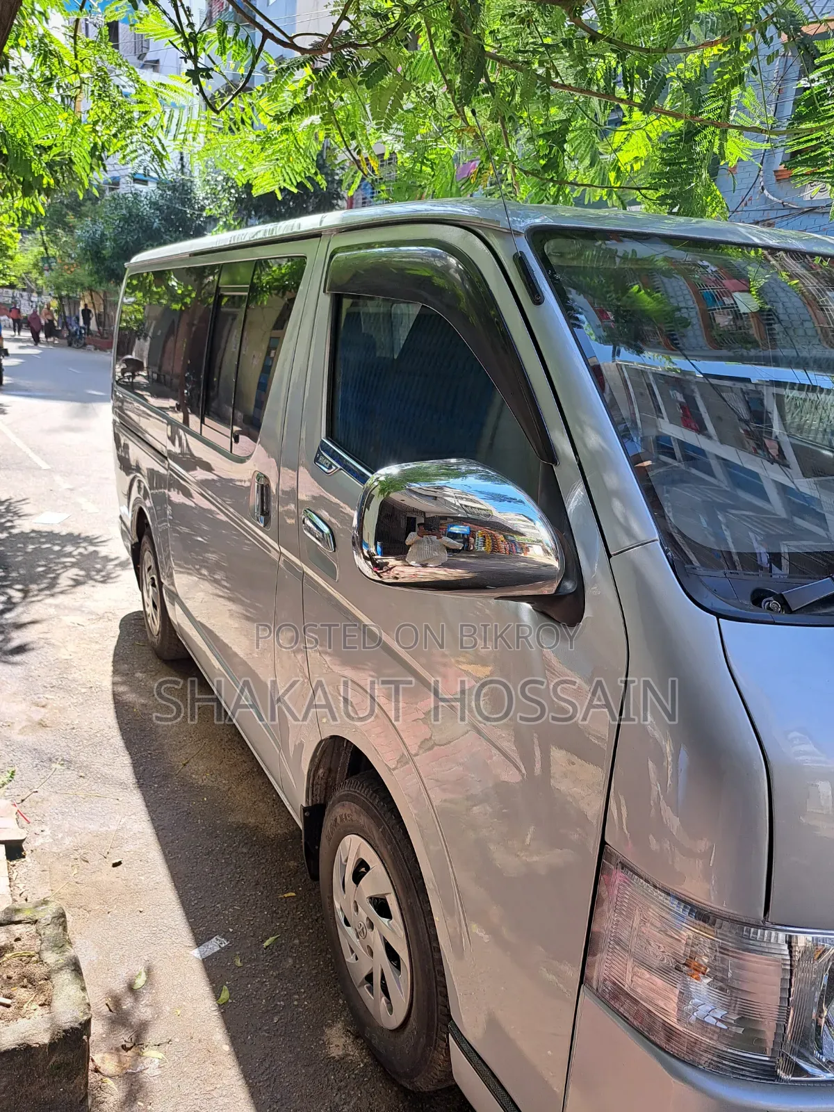 Toyota HiAce 2009 Silver