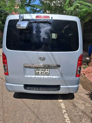 Toyota HiAce 2009 Silver