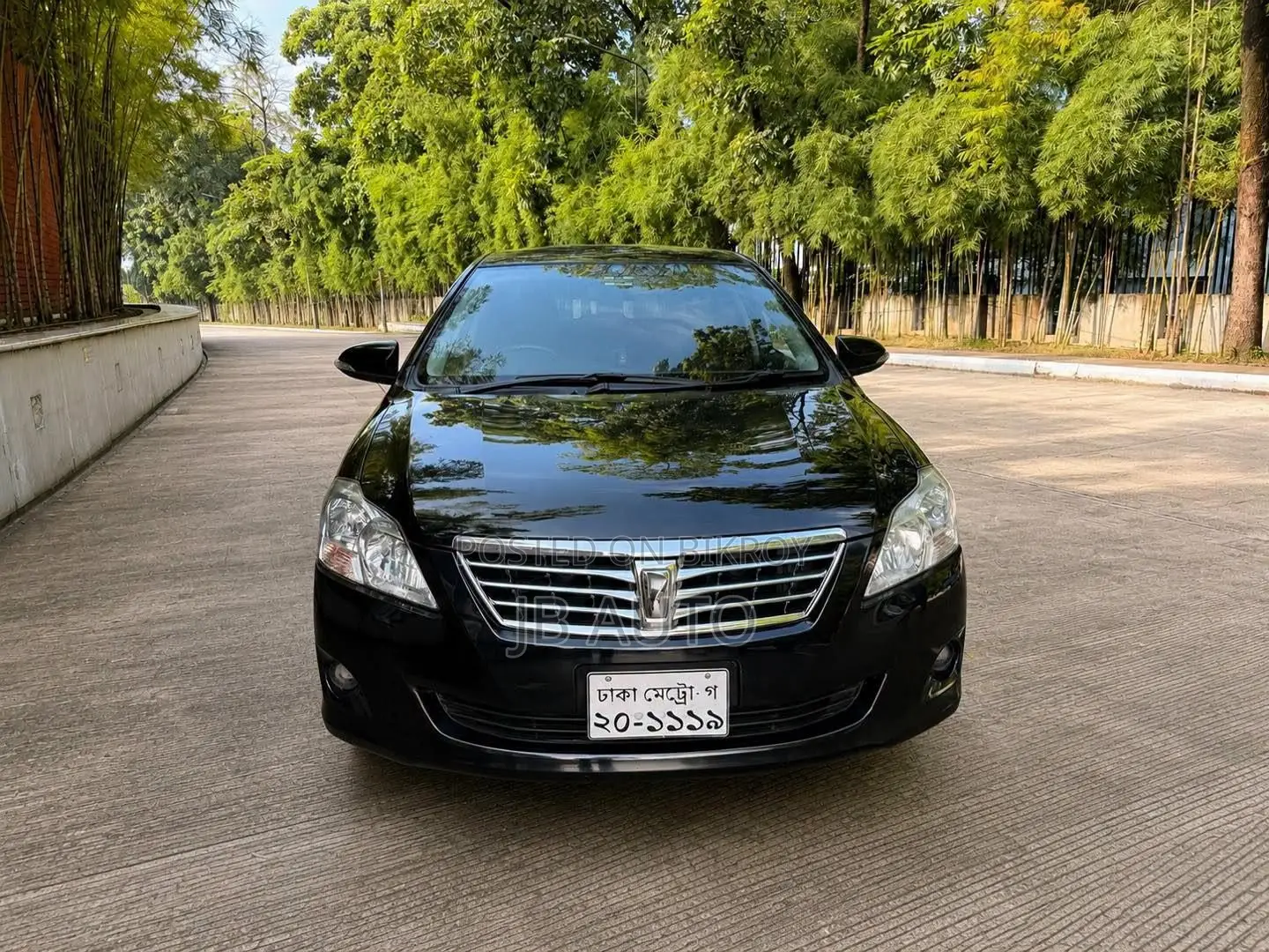 টয়োটা প্রমিও ২০১৩ কালো