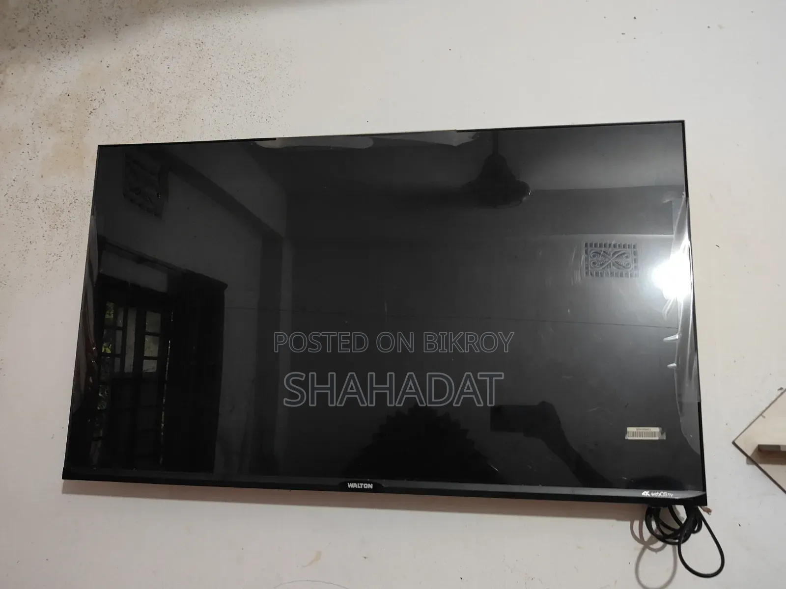 Walton 43" 4K Smart TV | webOS | Good Condition