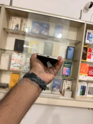 অ্যাপল আইফোন ১১ প্রো ২৫৬ জিবি হোয়াইট