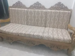 সোফা সেট বিক্রি করা হবে