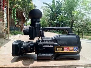 Selling the camera due to an urgent need