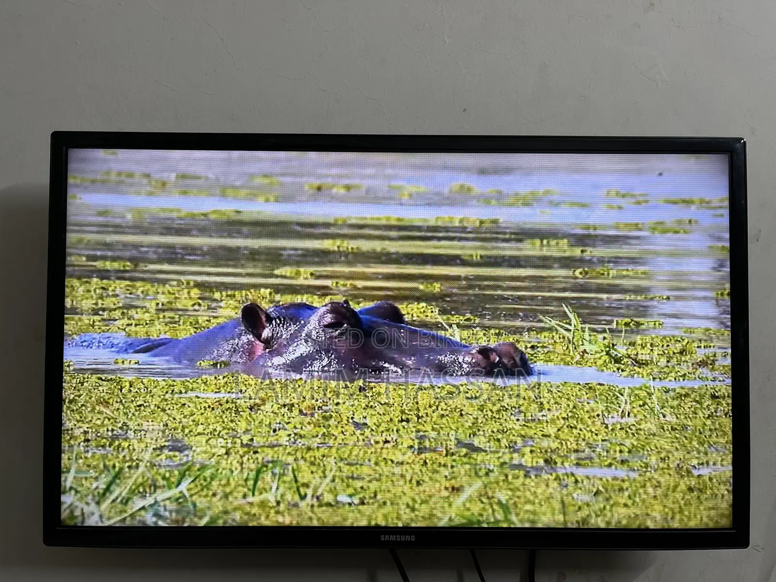 URGENT SELL!!! 32inch Samsung TV With Android TV Box