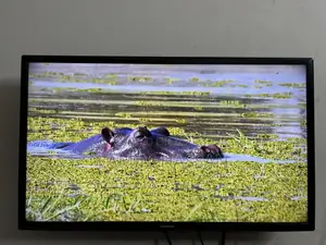 URGENT SELL!!! 32inch Samsung TV With Android TV Box