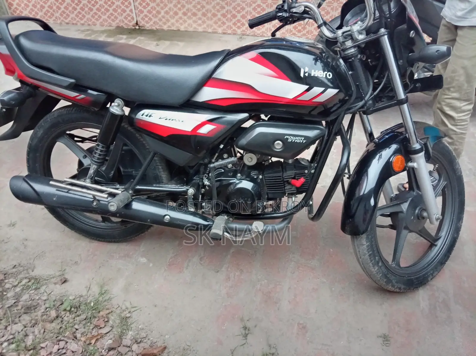 হিরো এইচএফ ডিলাক্স ২০২৩ ব্ল্যাক