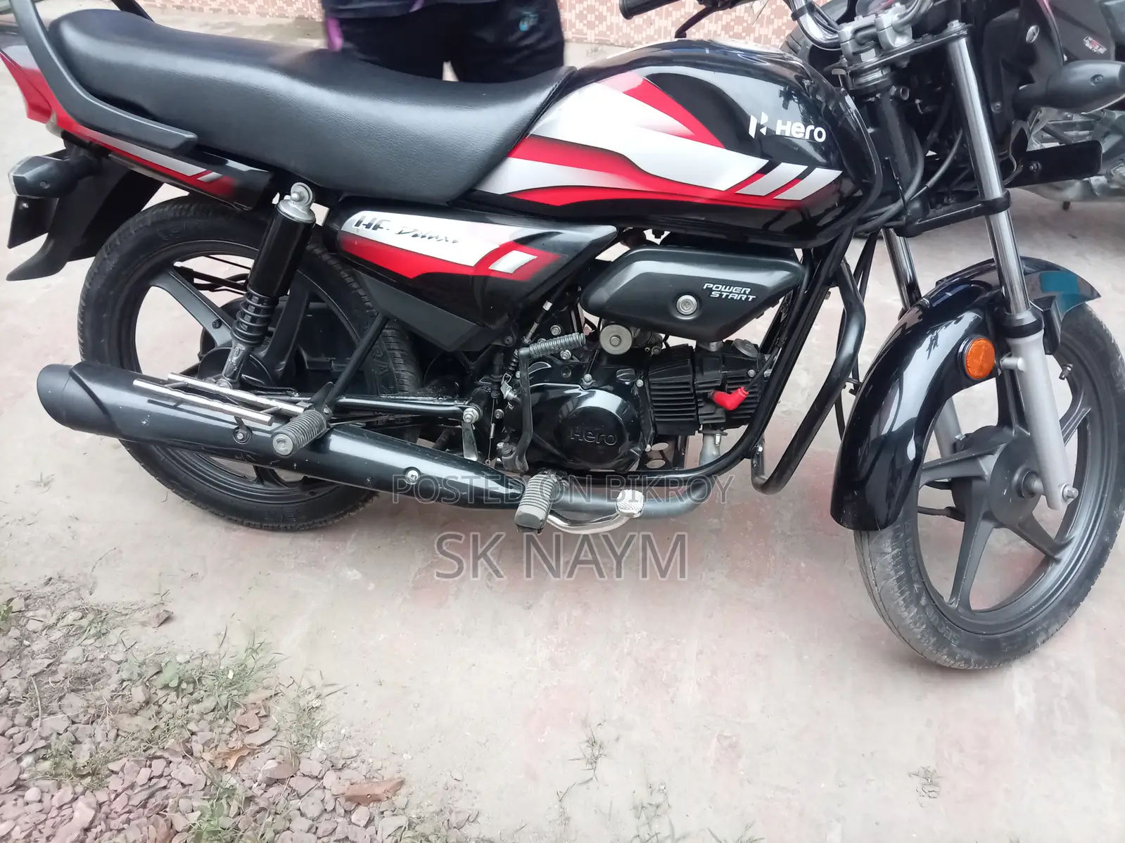 হিরো এইচএফ ডিলাক্স ২০২৩ ব্ল্যাক