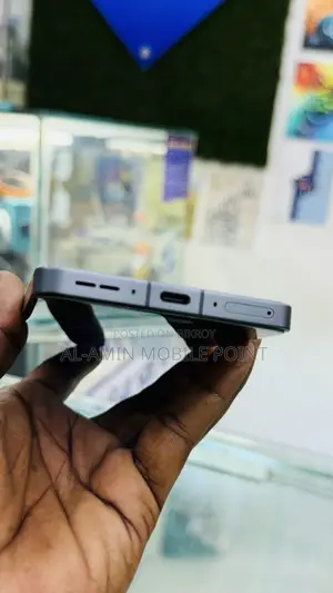 ওয়ানপ্লাস ১৩আর ২৫৬ জিবি ব্ল্যাক