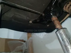 পুরানো সোফা চেয়ার