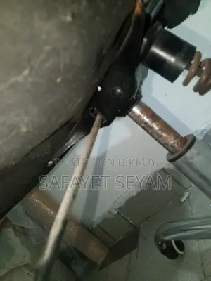 পুরানো সোফা চেয়ার
