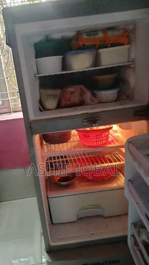 ব্যবহৃত ওয়ালটন রেফ্রিজারেটর ৮.৫ সিএফটি