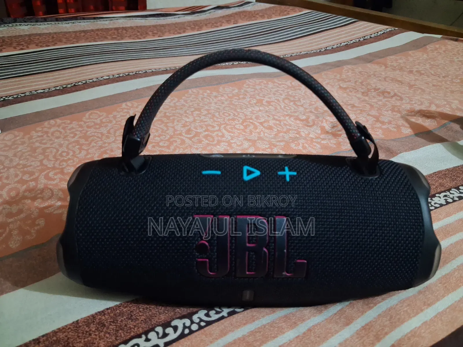 JBL Charge 6