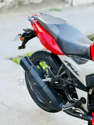 টিভিএস অ্যাপাচি আরটিআর ১৬০ ৪ভি ২০২২ লাল