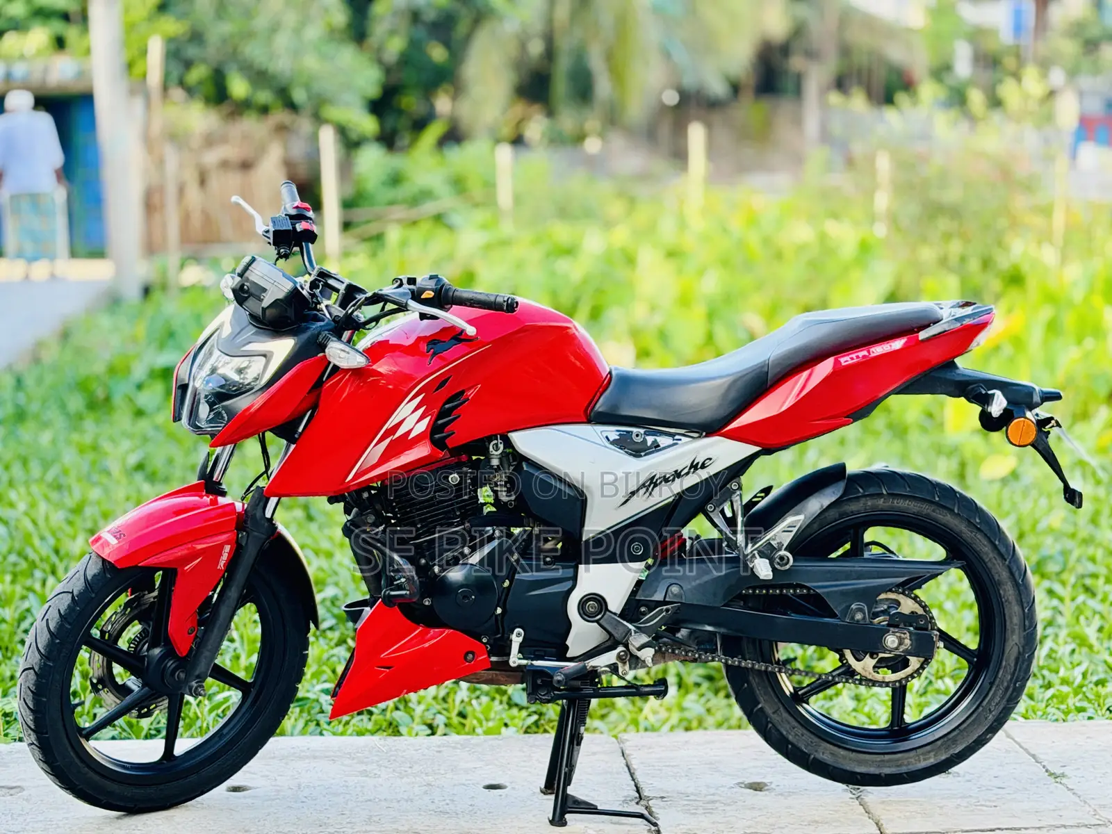 টিভিএস অ্যাপাচি আরটিআর ১৬০ ৪ভি ২০২২ লাল
