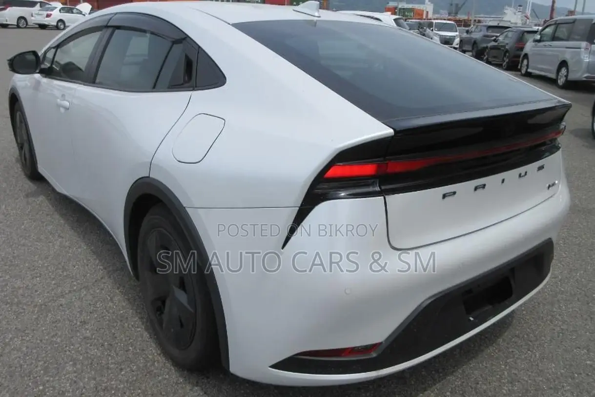 Toyota Prius 2023 Pearl
