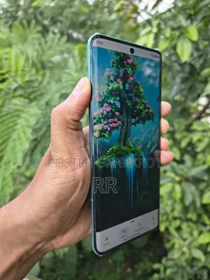 মটোরোলা এজ ৫০ প্রো ২৫৬ জিবি নীল
