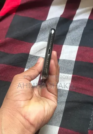 অ্যাপল আইফোন এক্সএস ৫১২ জিবি কালো
