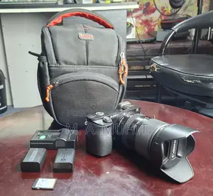 Sony A6000+18-200mm Lens