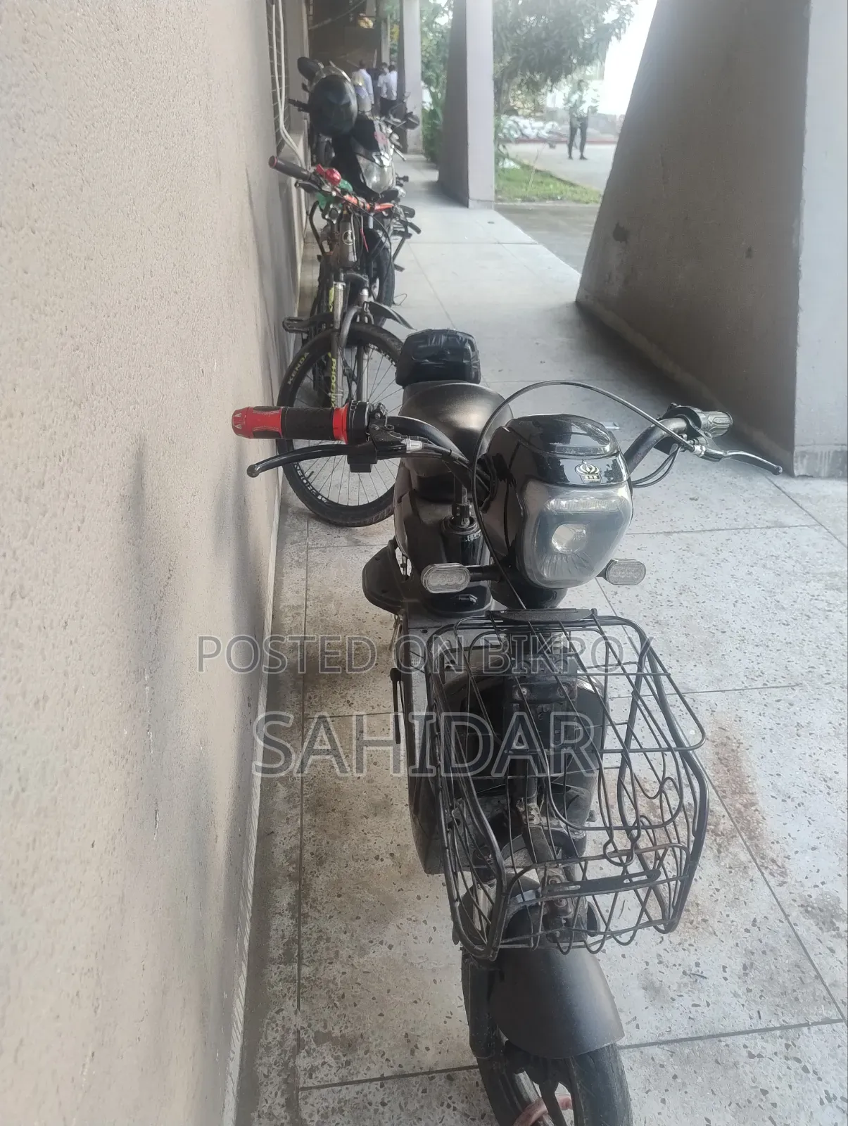 স্পার্ক রাইড ক্রেজি রেসিং ২০২৫ ব্ল্যাক