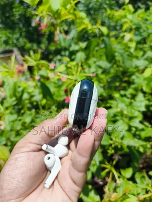 TWS Bluetooth Earbuds