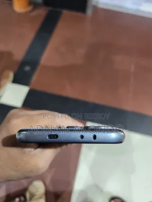 টেকনো ক্যামন ৫০ আল্ট্রা ২৫৬ জিবি ব্ল্যাক