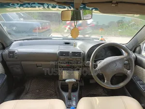 টয়োটা স্টারলেট ১৯৯৭ সাদা