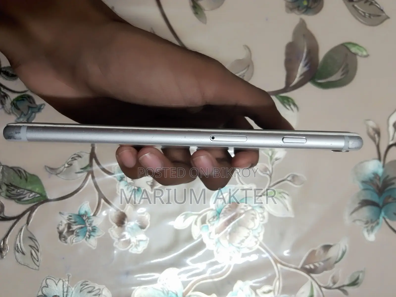 অ্যাপল আইফোন ৬এস প্লাস ৬৪ জিবি সিলভার