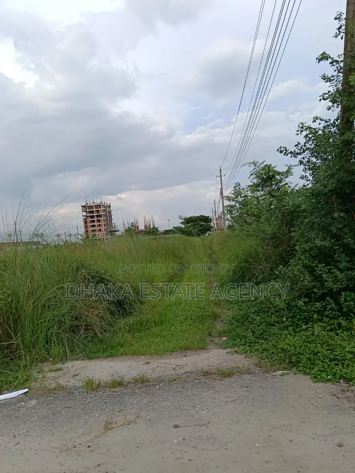 ব্লক-ই, দক্ষিণমুখী ৪ কাঠা জি+৮ প্ল্যান পাস