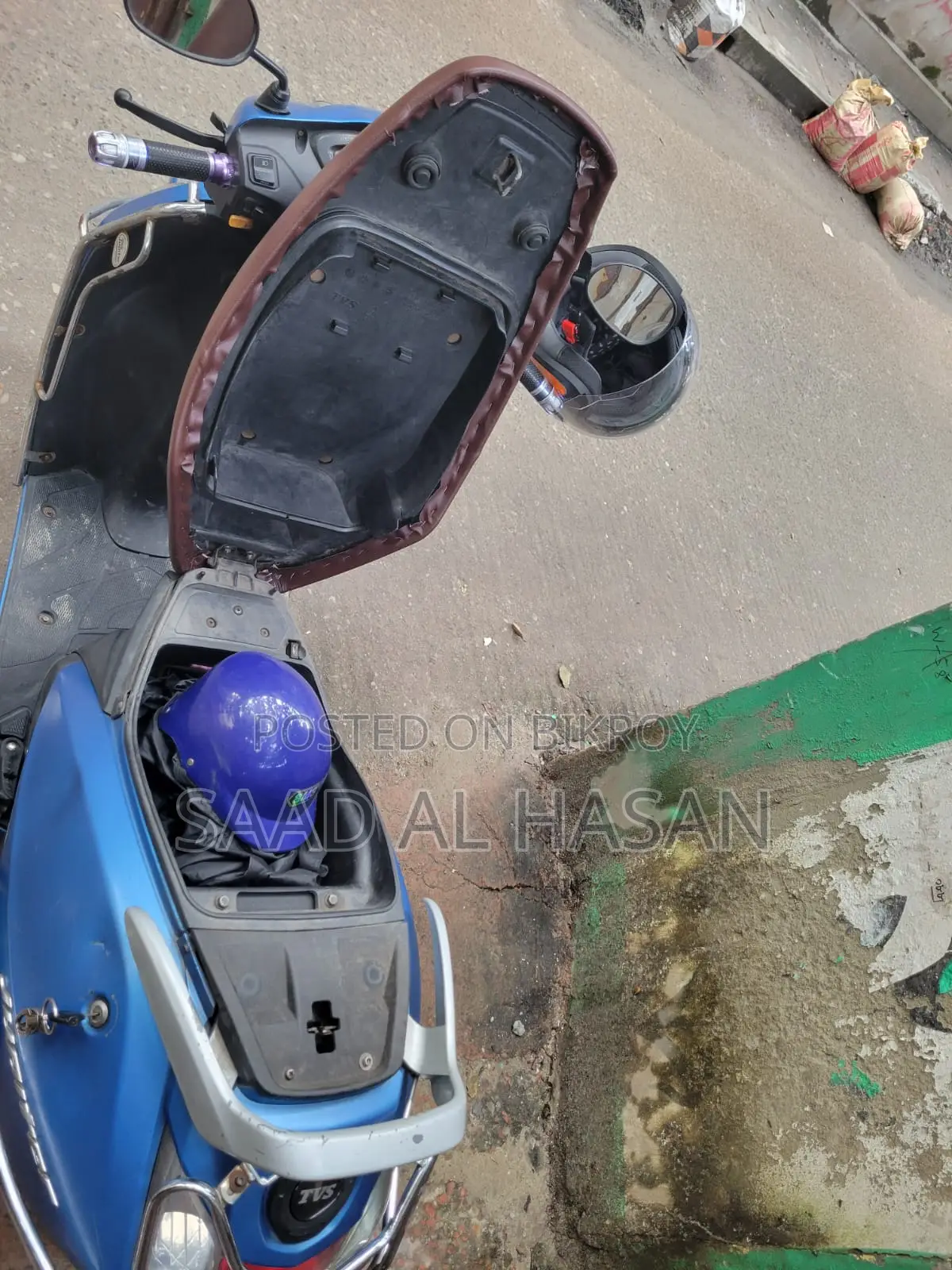 টিভিএস জুপিটার ২০১৭ নীল