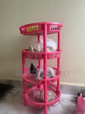 শেল্ফ আলমিরা