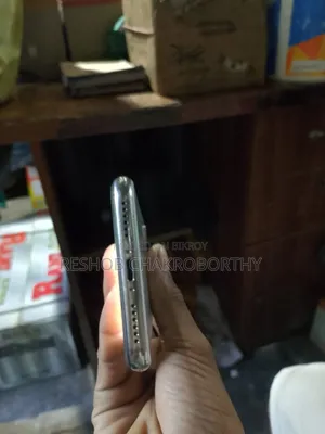 Apple iPhone X 64 GB White