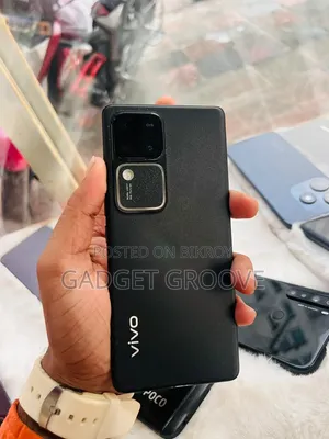 Vivo V30 5G 256 GB Black