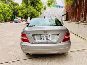 মার্সিডিজ-বেঞ্জ সি১৮০ ২০১১ সিলভার