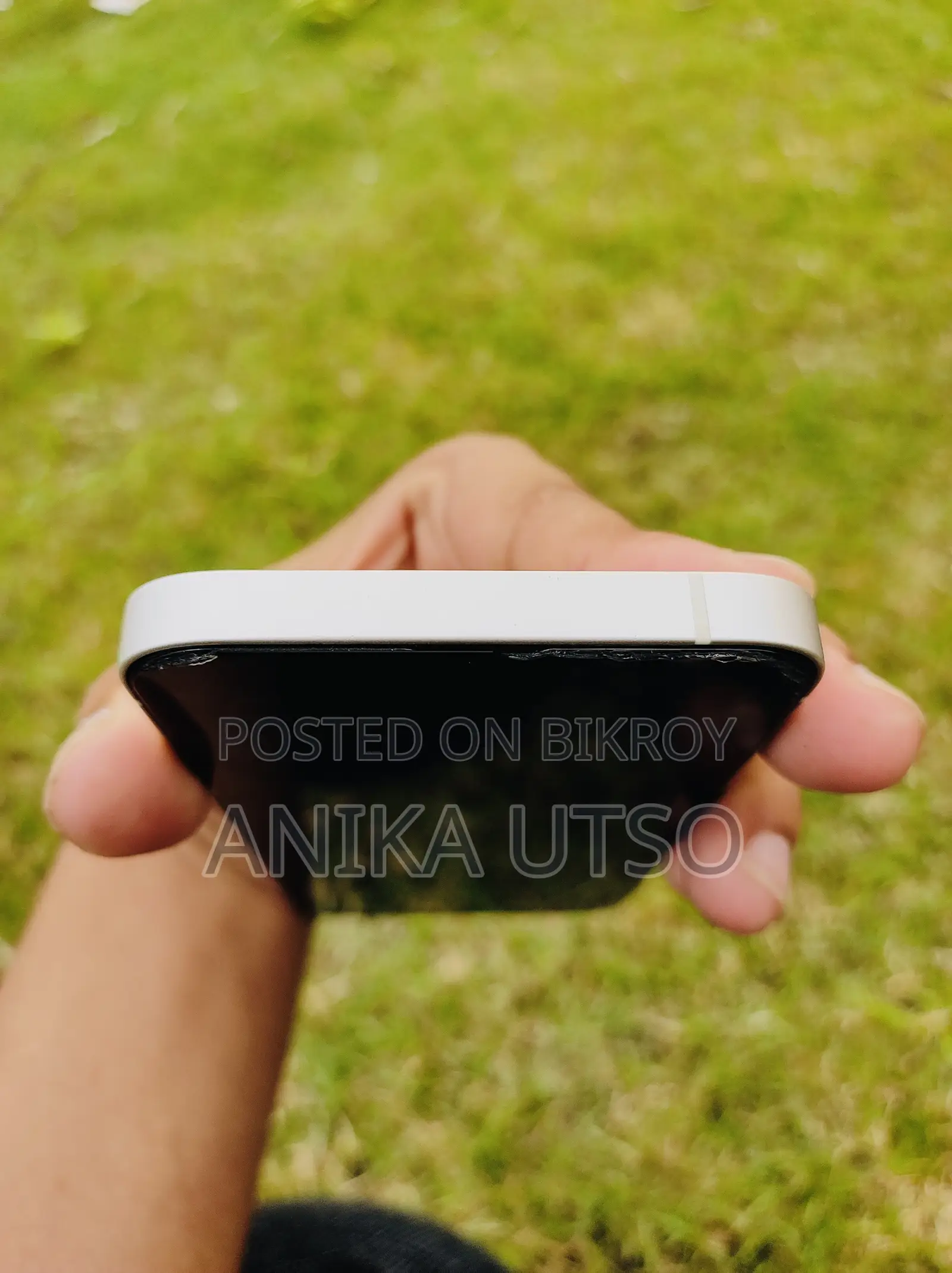 অ্যাপল আইফোন ১৩ ১২৮ জিবি হোয়াইট