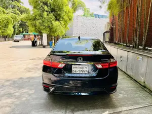 হোন্ডা গ্রেস ২০১৯ ব্লু