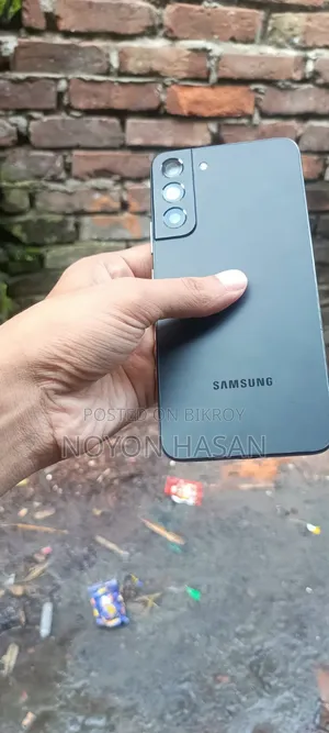 স্যামসাং গ্যালাক্সি এস২২+ ৫জি ১২৮ জিবি কালো