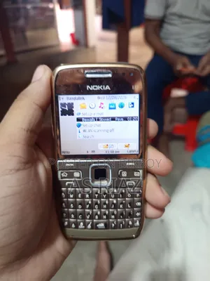 নোকিয়া ই৭২ গোল্ড