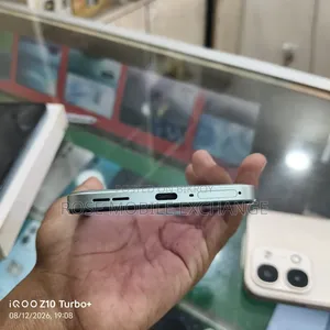 ওয়ানপ্লাস নর্ড সিই৪ ২৫৬ জিবি