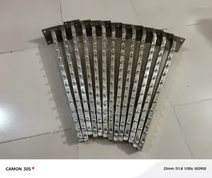 ভালো মানের নতুন হ্যঙ্গার এবং দেয়ালের স্ট্যন্ড