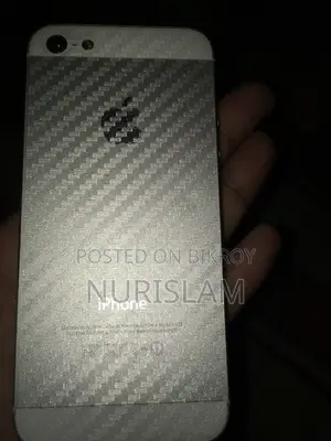 অ্যাপল আইফোন ৫ ১৬ জিবি হোয়াইট