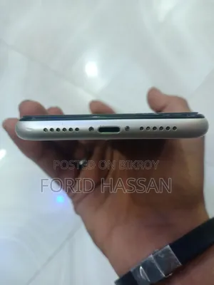 অ্যাপল আইফোন ১১ ১২৮ জিবি হোয়াইট