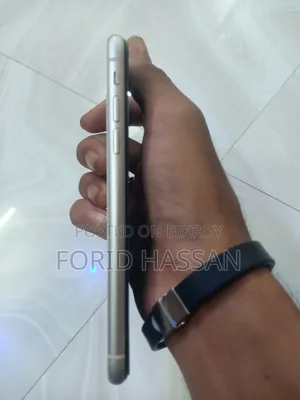 অ্যাপল আইফোন ১১ ১২৮ জিবি হোয়াইট